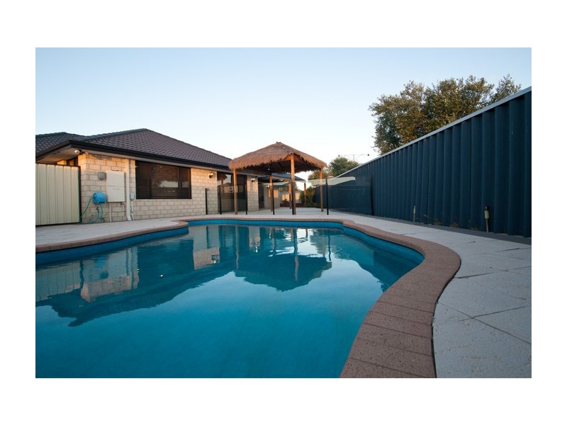 2 Caprice Pass, Rockingham WA 6168