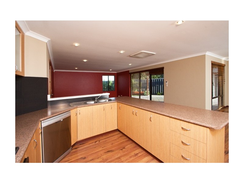 2 Caprice Pass, Rockingham WA 6168