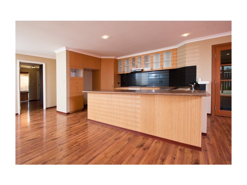 2 Caprice Pass, Rockingham WA 6168