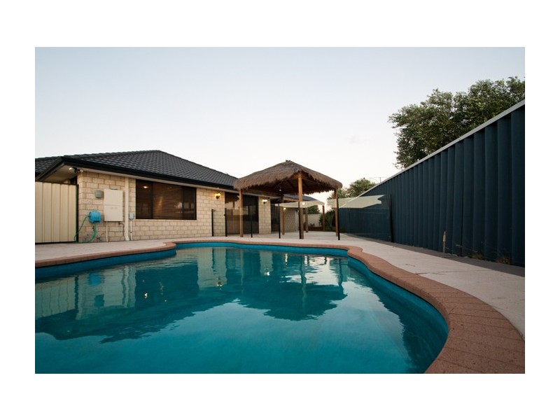 2 Caprice Pass, Rockingham WA 6168