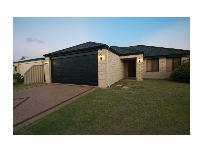 2 Caprice Pass, Rockingham WA 6168
