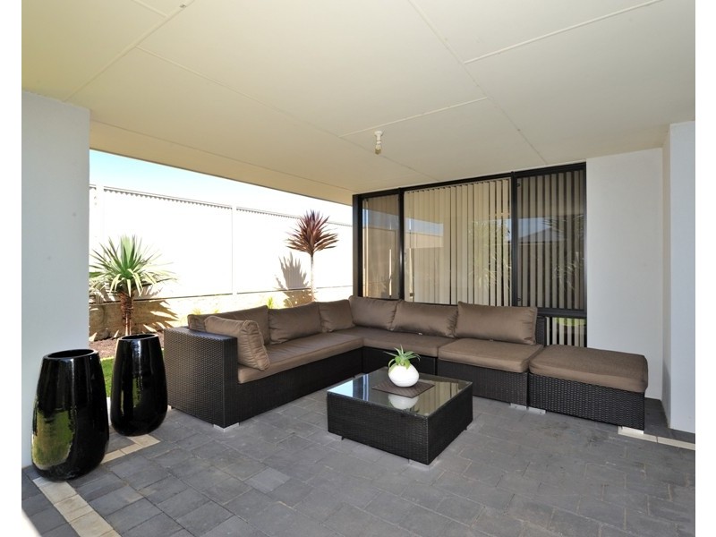 36 Whitemoss Turn, Waikiki WA 6169