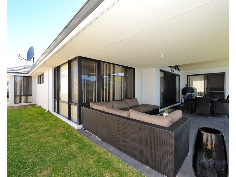 36 Whitemoss Turn, Waikiki WA 6169