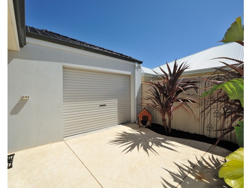 36 Whitemoss Turn, Waikiki WA 6169