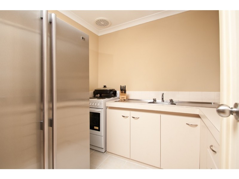 28/96 Simpson Avenue, Rockingham WA 6168