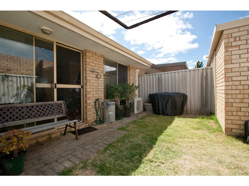 28/96 Simpson Avenue, Rockingham WA 6168