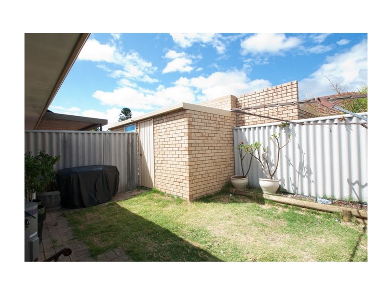 28/96 Simpson Avenue, Rockingham WA 6168