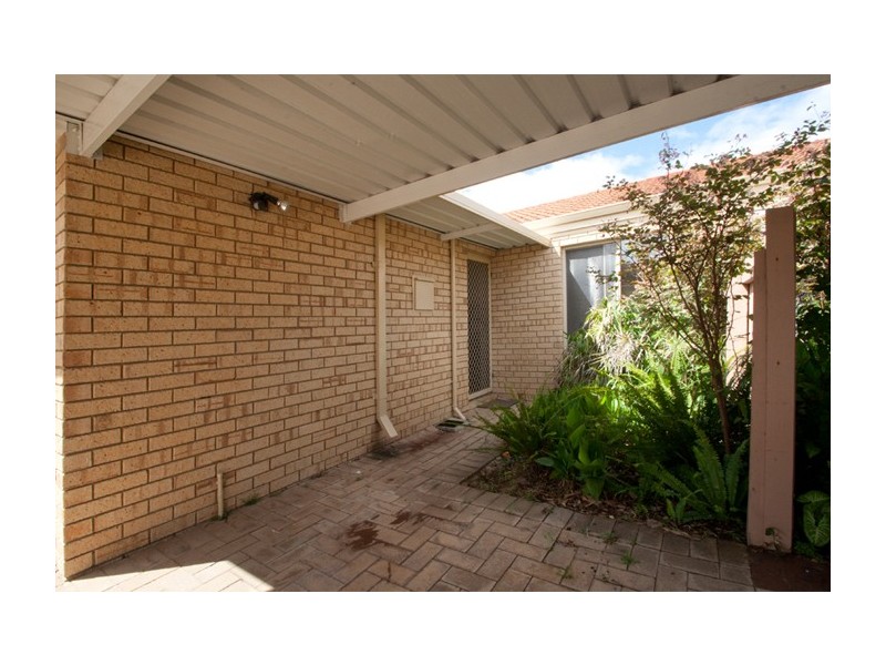 28/96 Simpson Avenue, Rockingham WA 6168