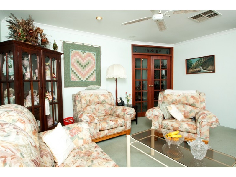 4 Paluma Court, Warnbro WA 6169