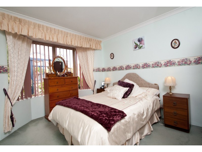 4 Paluma Court, Warnbro WA 6169