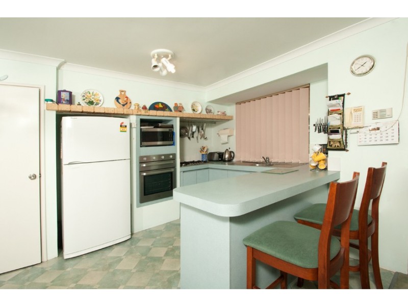 4 Paluma Court, Warnbro WA 6169