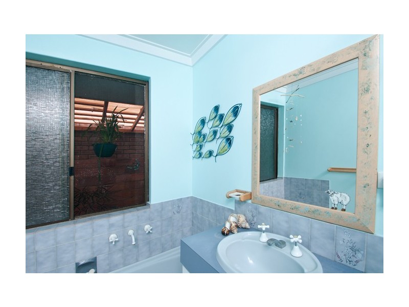 30 Ricketts Court, Rockingham WA 6168