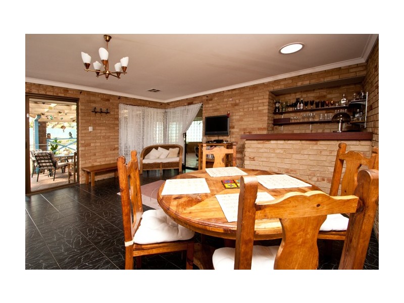 30 Ricketts Court, Rockingham WA 6168