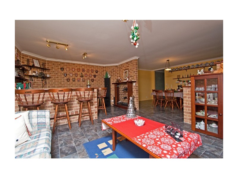 8 Tampico Court, Safety Bay WA 6169