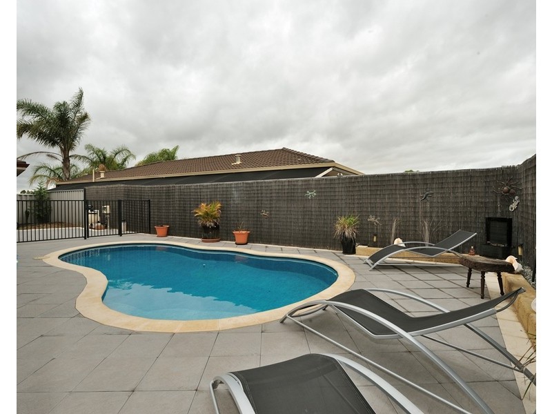 30 Pingrup Court, Waikiki WA 6169