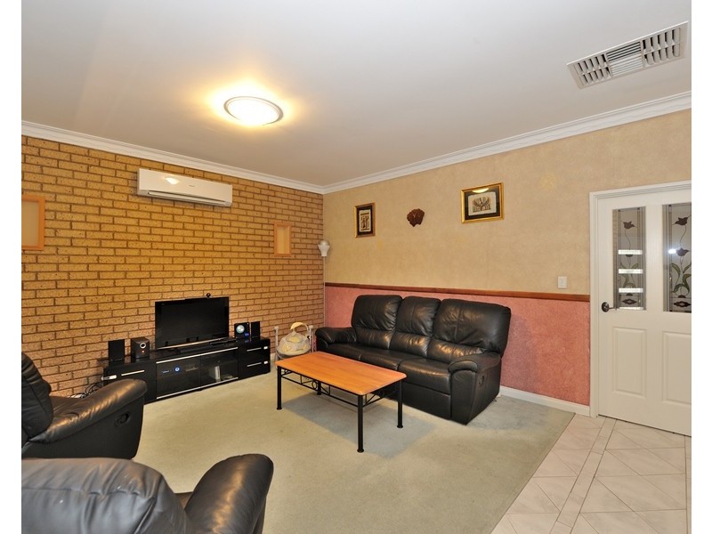 55 Grange Drive, Cooloongup WA 6168