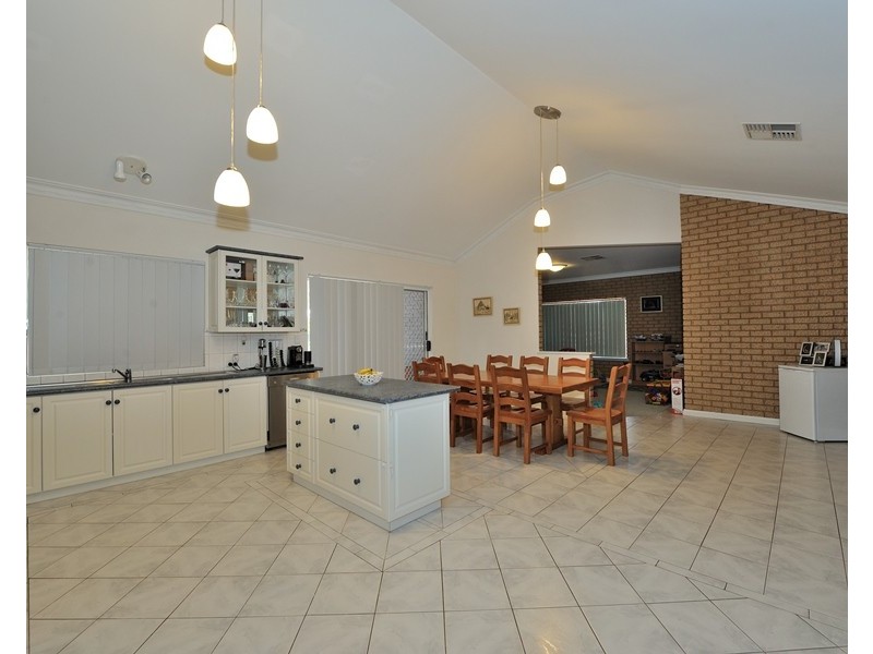 55 Grange Drive, Cooloongup WA 6168