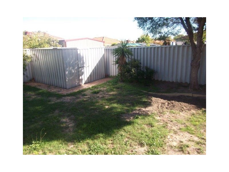 7 Saint Clair Place, Cooloongup WA 6168