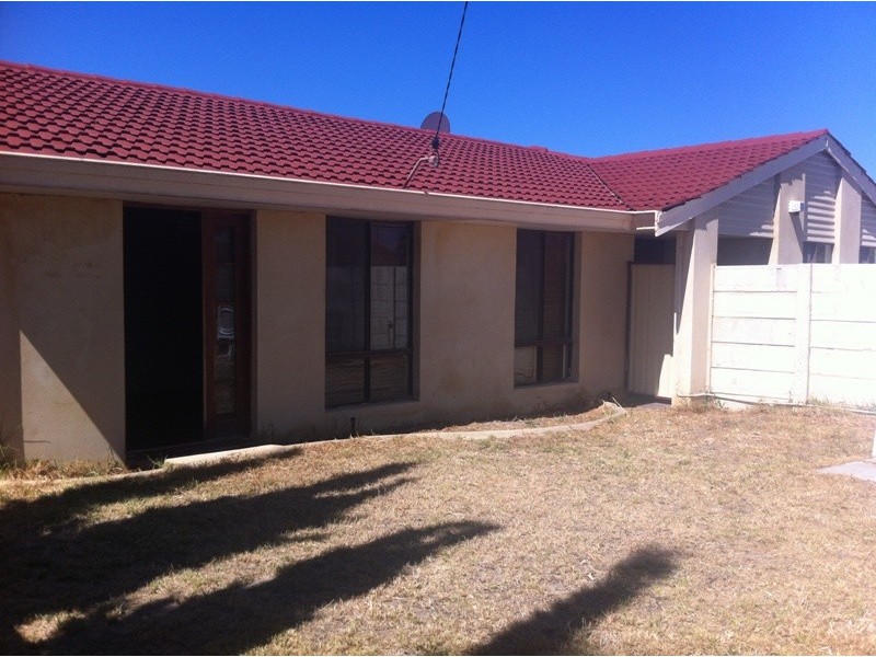 6 Tobin Way, Cooloongup WA 6168