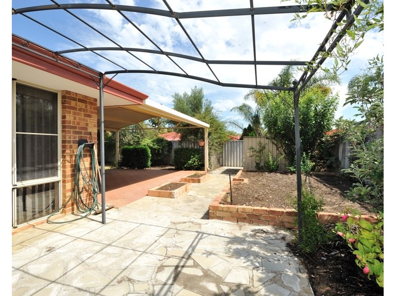 20 ROSCOMMON CRESCENT, Orelia WA 6167