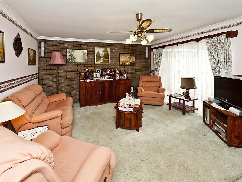 15 Dargin Way, Rockingham WA 6168