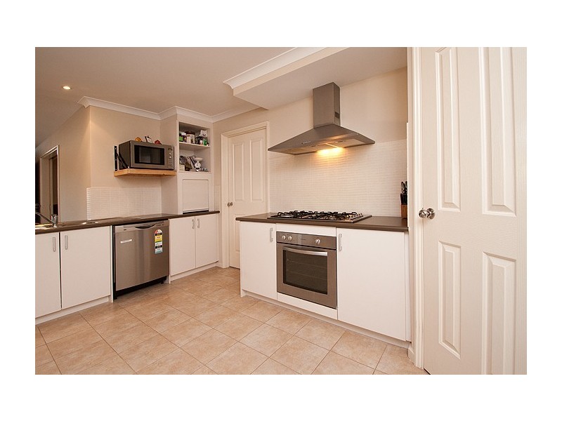 24 Edenhall Terrace, Waikiki WA 6169