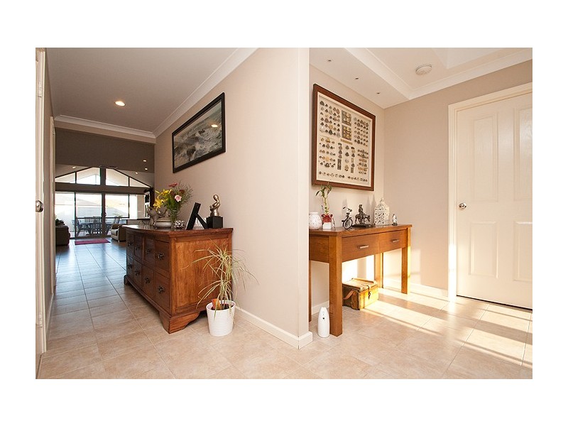 24 Edenhall Terrace, Waikiki WA 6169