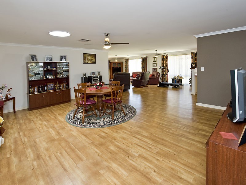 1 Verry Way, Rockingham WA 6168