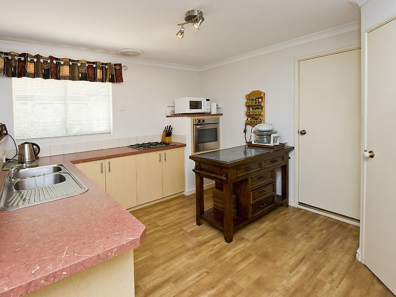 1 Verry Way, Rockingham WA 6168