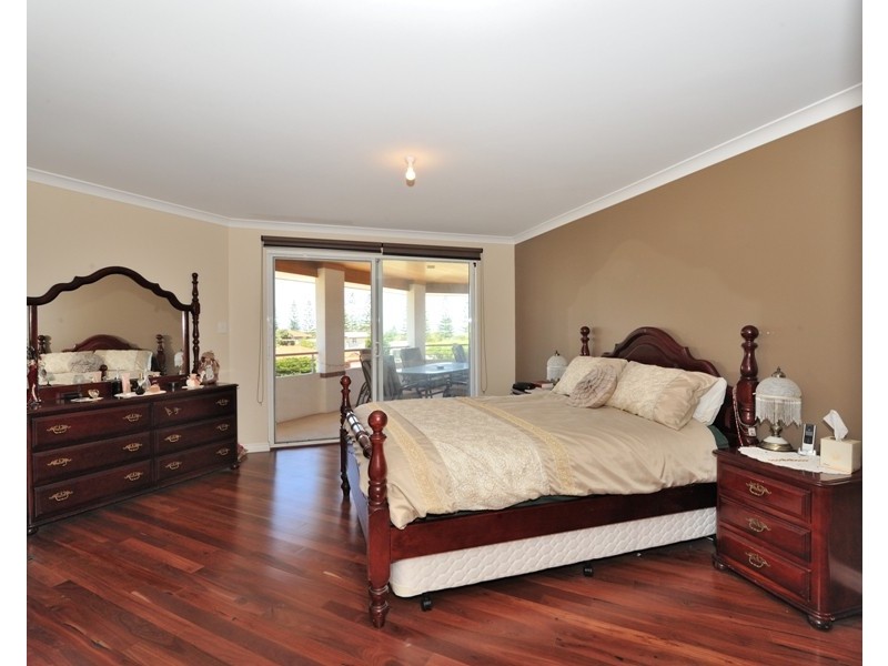 7 Dampier Drive, Golden Bay WA 6174