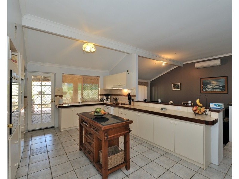 7 Dampier Drive, Golden Bay WA 6174