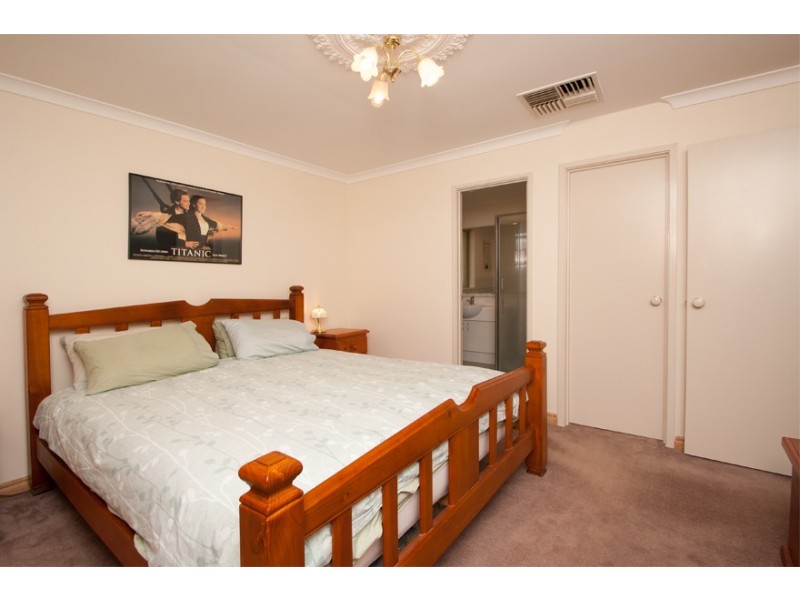 8 Blacksmith Drive, Wellard WA 6170