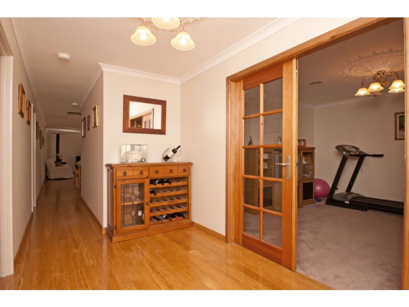 8 Blacksmith Drive, Wellard WA 6170