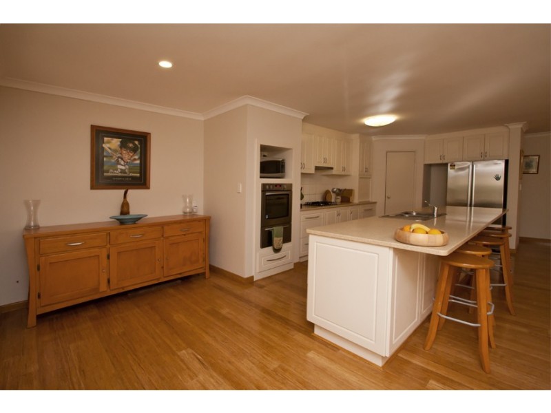 8 Blacksmith Drive, Wellard WA 6170