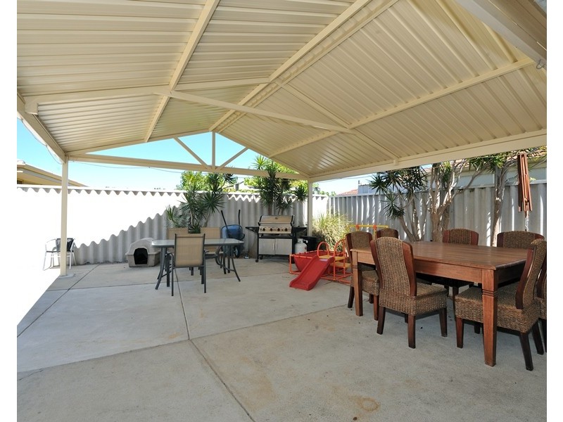 5 Bernier Close, Waikiki WA 6169