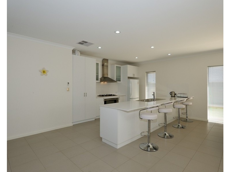 16 Harperia Way, Baldivis WA 6171