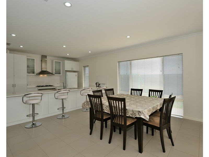 16 Harperia Way, Baldivis WA 6171