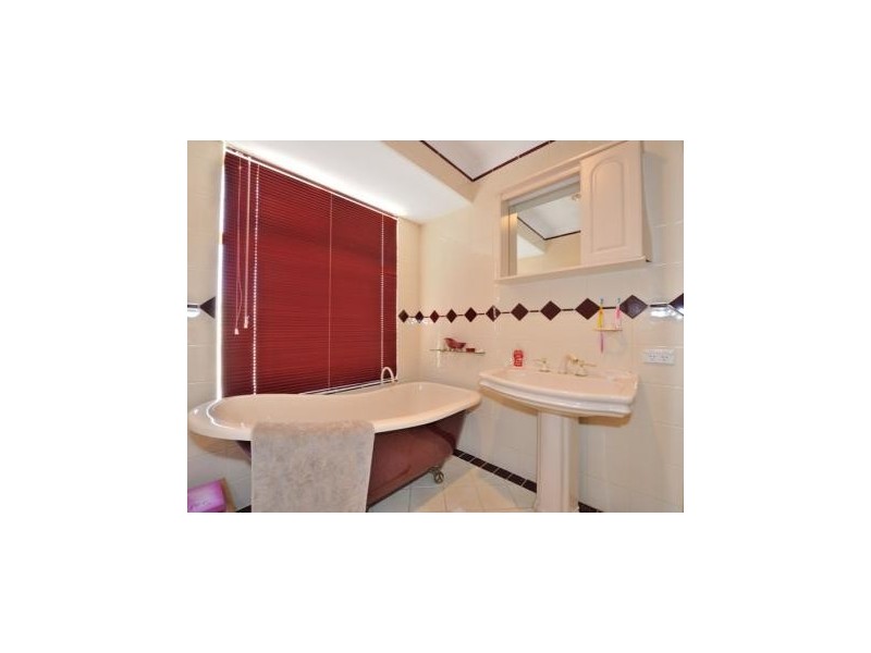 65 Grange drive, Cooloongup WA 6168