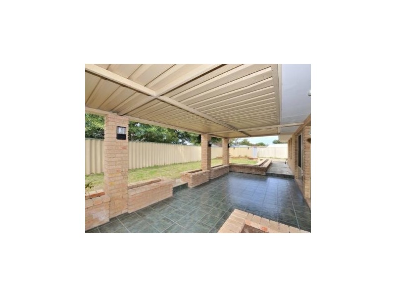 65 Grange drive, Cooloongup WA 6168