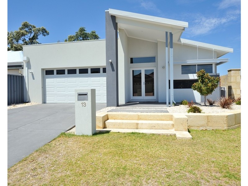 13 FlameTree Loop, Baldivis WA 6171