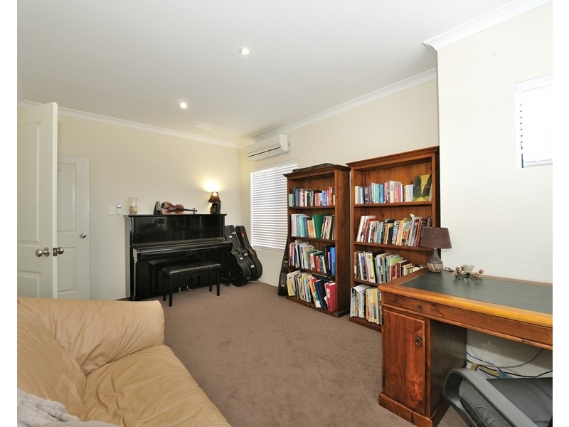 13 FlameTree Loop, Baldivis WA 6171