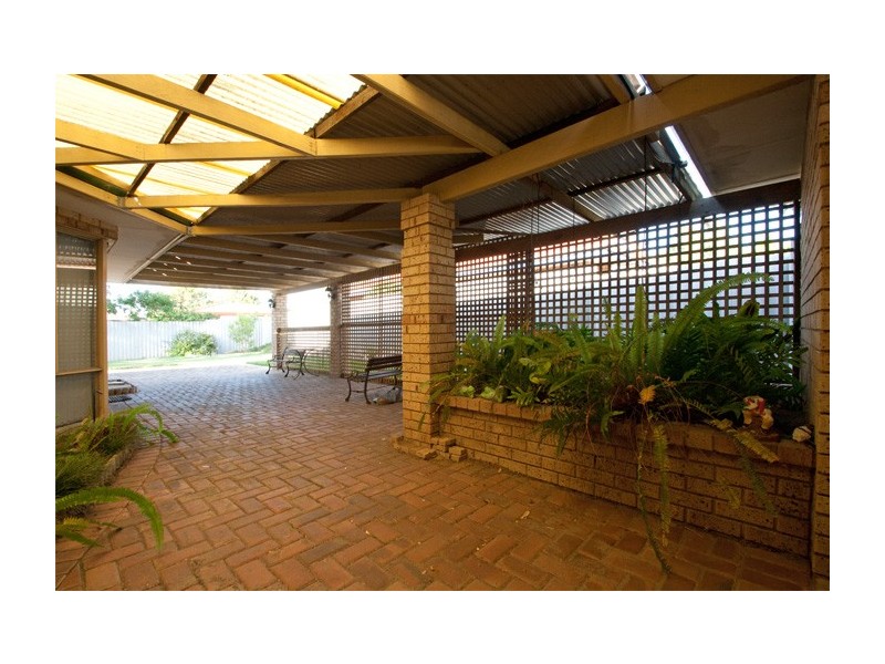 64 Kenton Way, Rockingham WA 6168