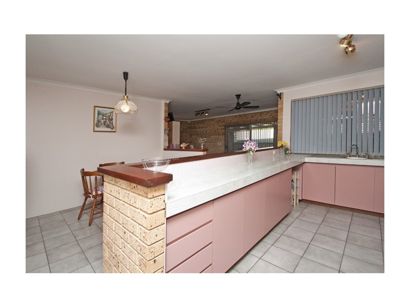 64 Kenton Way, Rockingham WA 6168