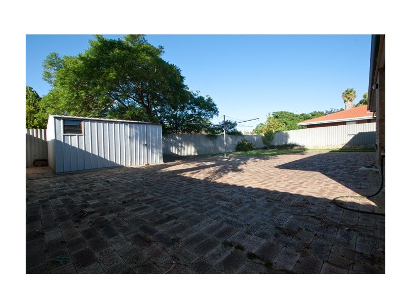 64 Kenton Way, Rockingham WA 6168