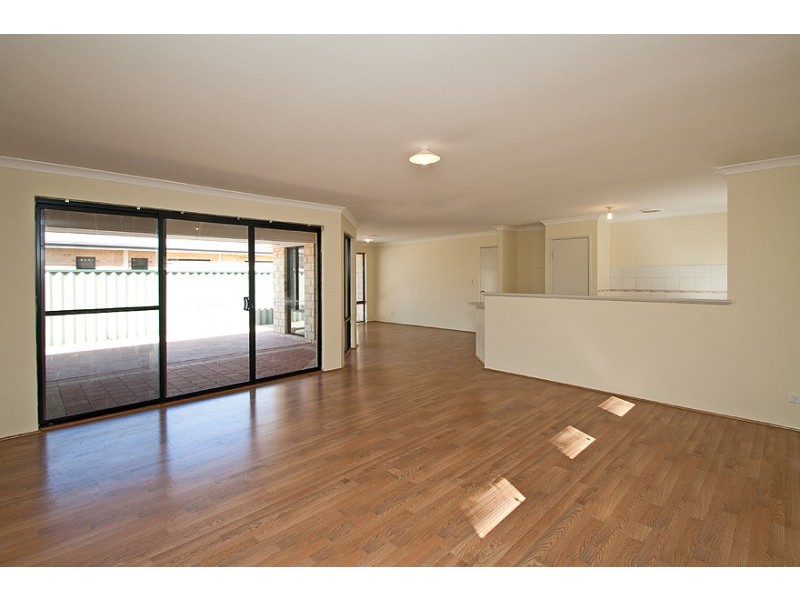12  Tangier Parkway, Port Kennedy WA 6172