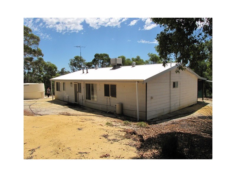 194 Hart Drive, Chittering WA 6084