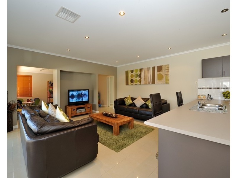 35 Wibberley Loop, Baldivis WA 6171
