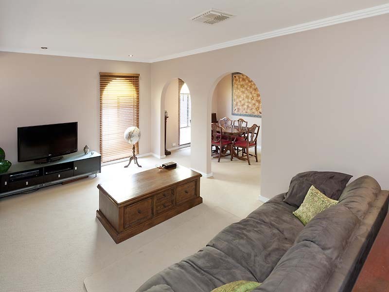 6 Indiana Parade, Singleton WA 6175