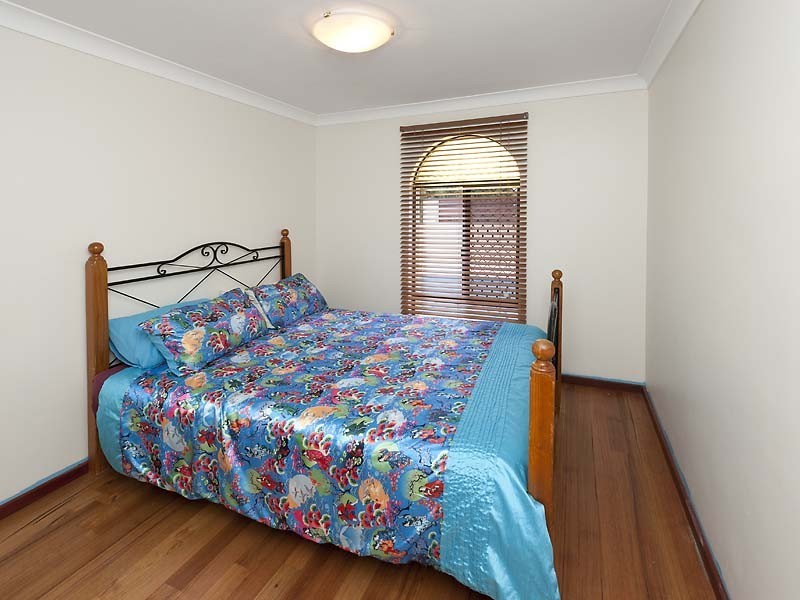 6 Indiana Parade, Singleton WA 6175