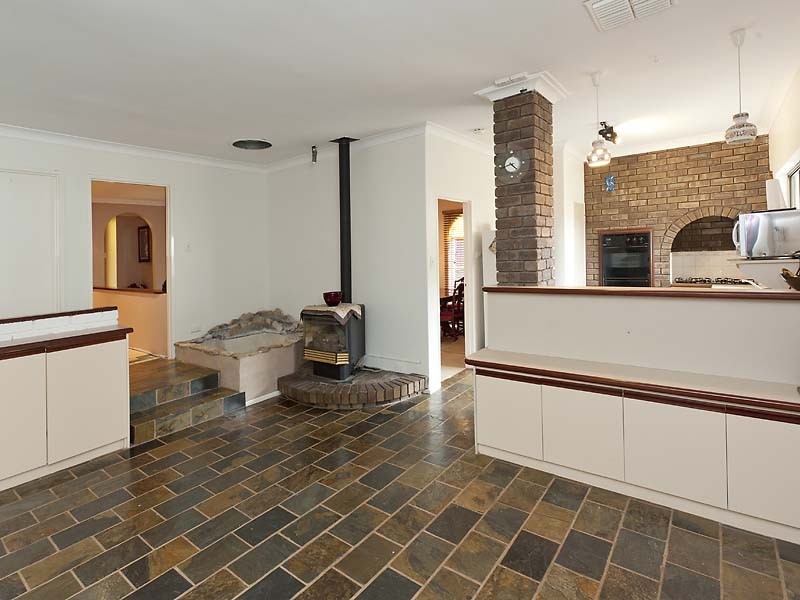 6 Indiana Parade, Singleton WA 6175